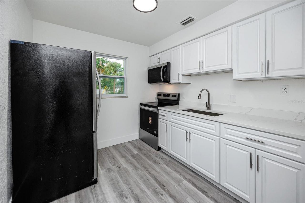 418 39th Avenue N, Saint Petersburg, FL 33703 Photo