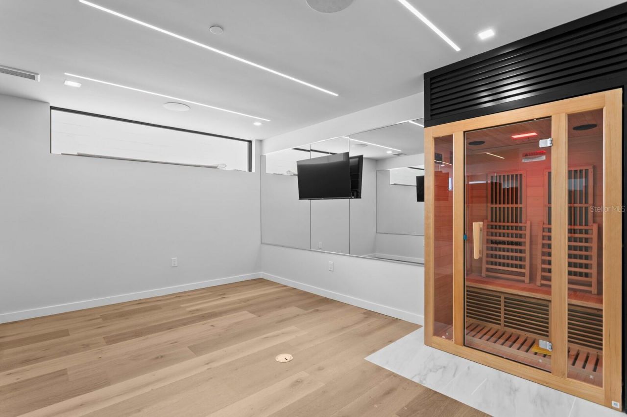 70 Gulf Boulevard, Indian Rocks Beach, FL 33785 Photo