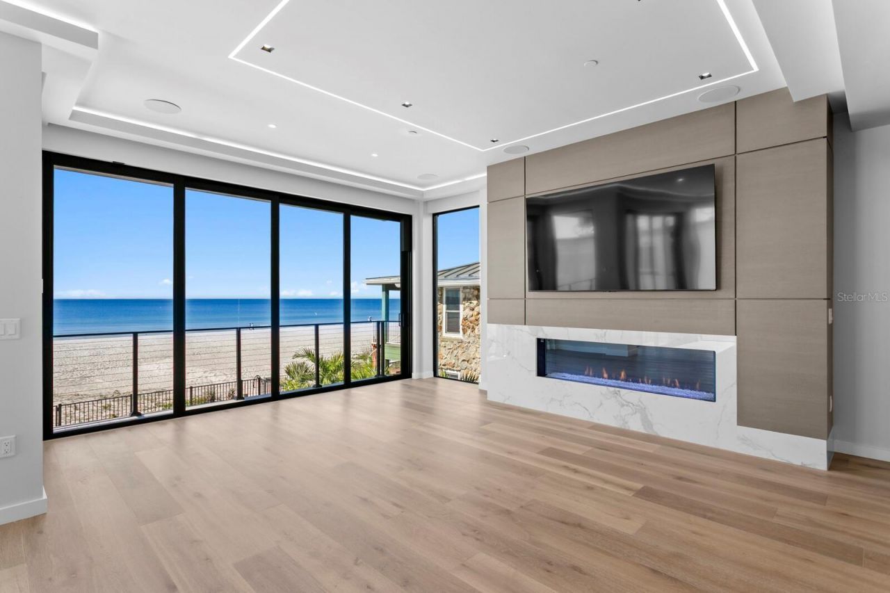 70 Gulf Boulevard, Indian Rocks Beach, FL 33785 Photo