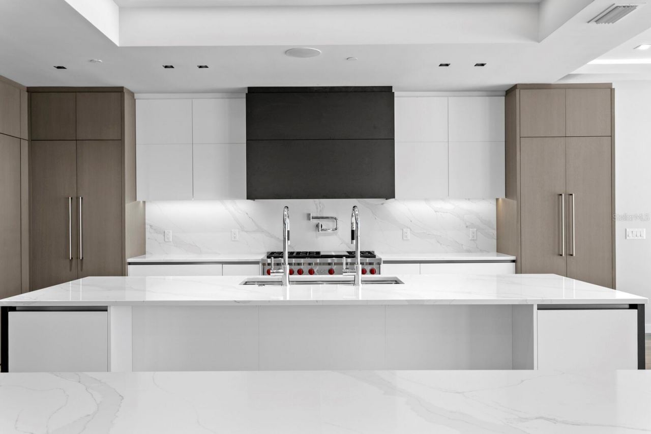 70 Gulf Boulevard, Indian Rocks Beach, FL 33785 Photo