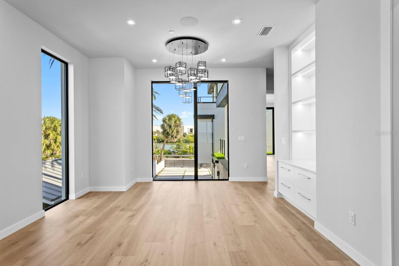 70 Gulf Boulevard, Indian Rocks Beach, FL 33785 Photo