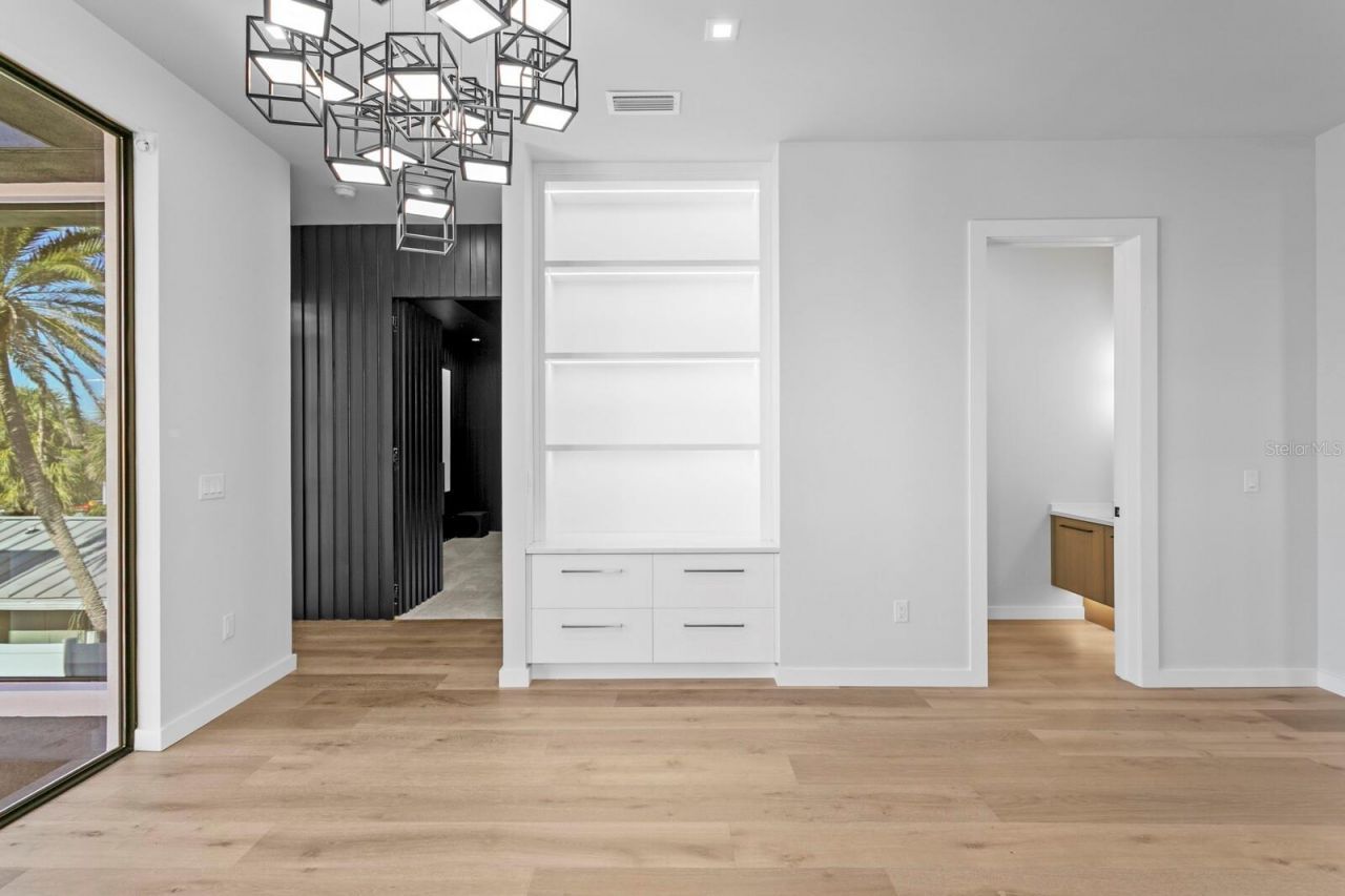 70 Gulf Boulevard, Indian Rocks Beach, FL 33785 Photo