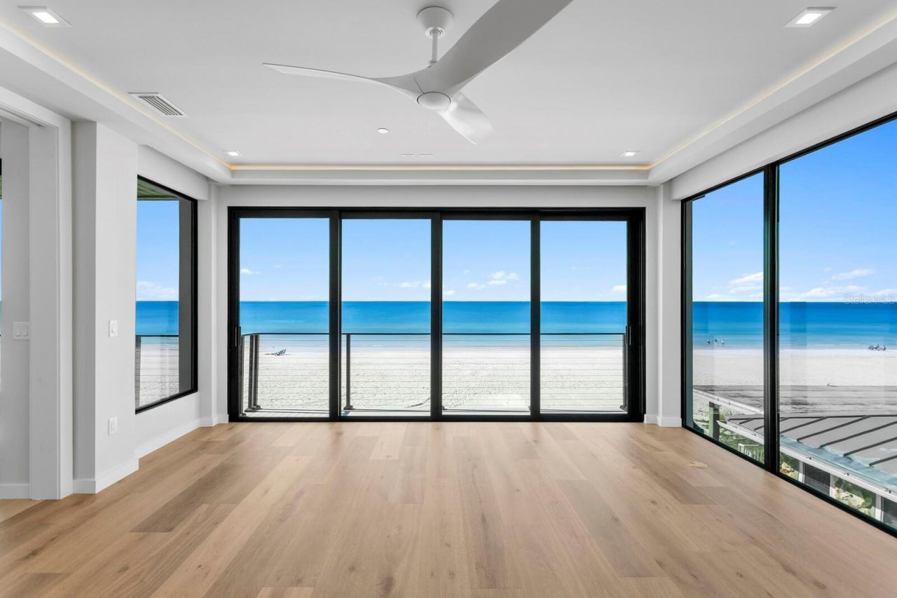 70 Gulf Boulevard, Indian Rocks Beach, FL 33785 Photo