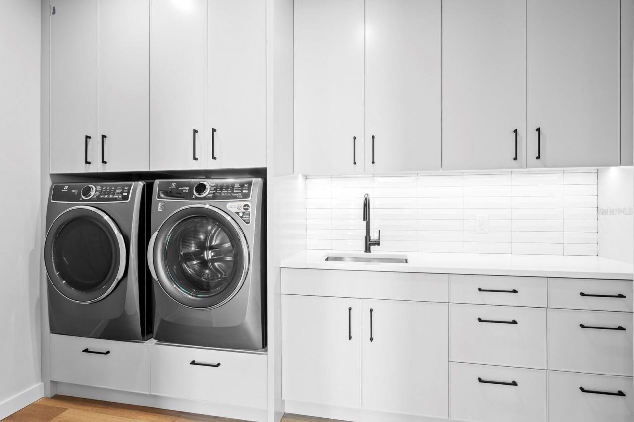 70 Gulf Boulevard, Indian Rocks Beach, FL 33785 Photo