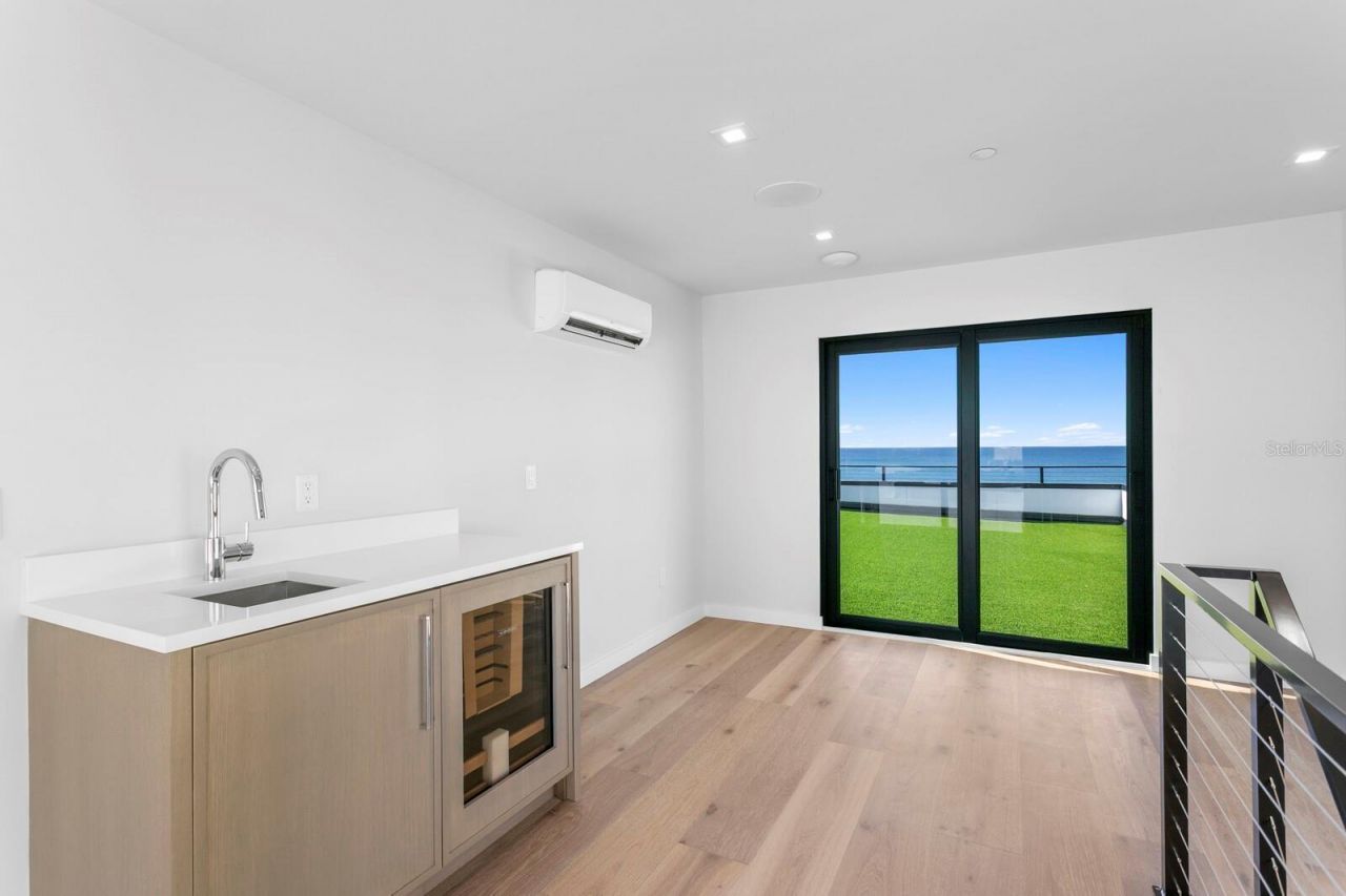 70 Gulf Boulevard, Indian Rocks Beach, FL 33785 Photo