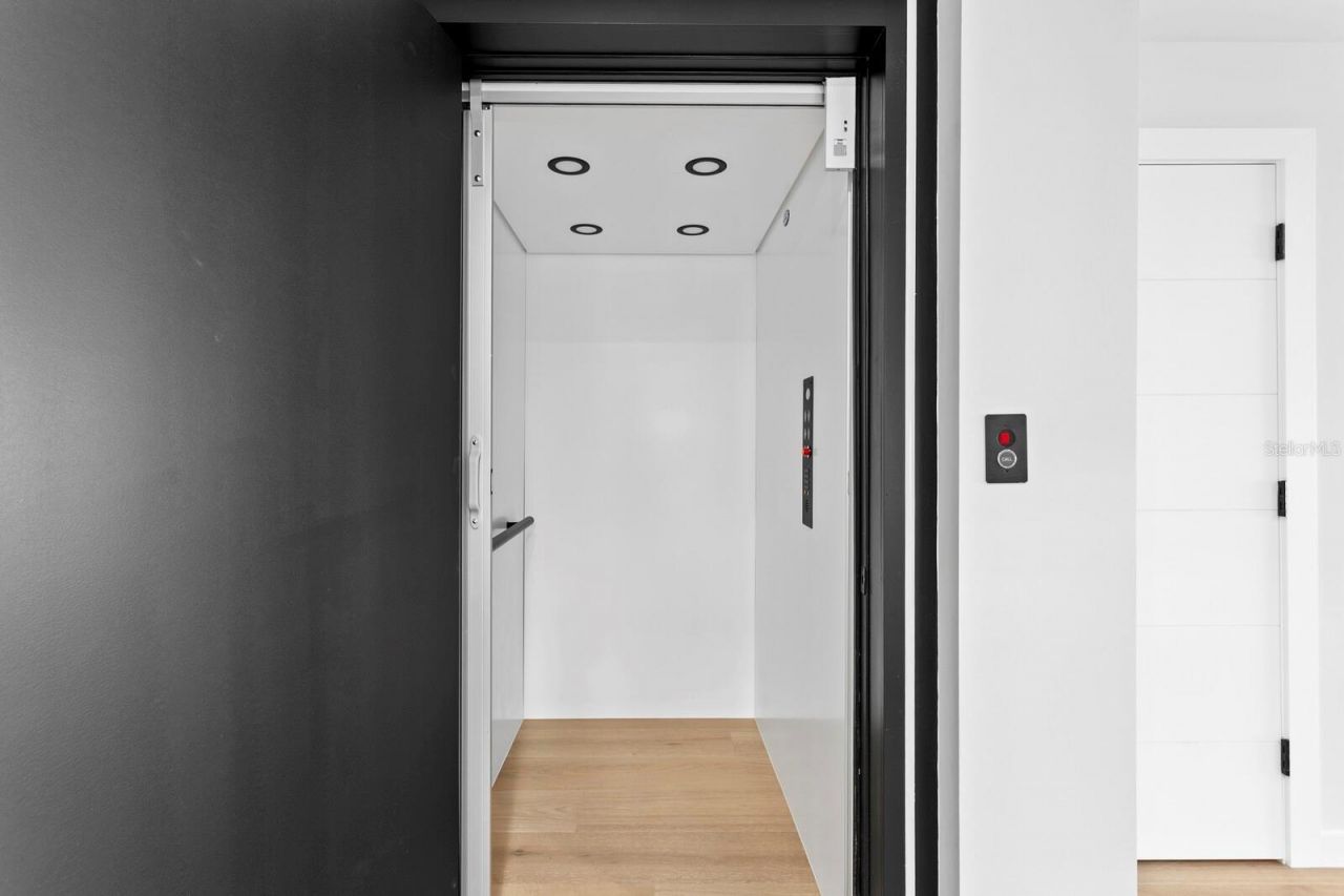 70 Gulf Boulevard, Indian Rocks Beach, FL 33785 Photo