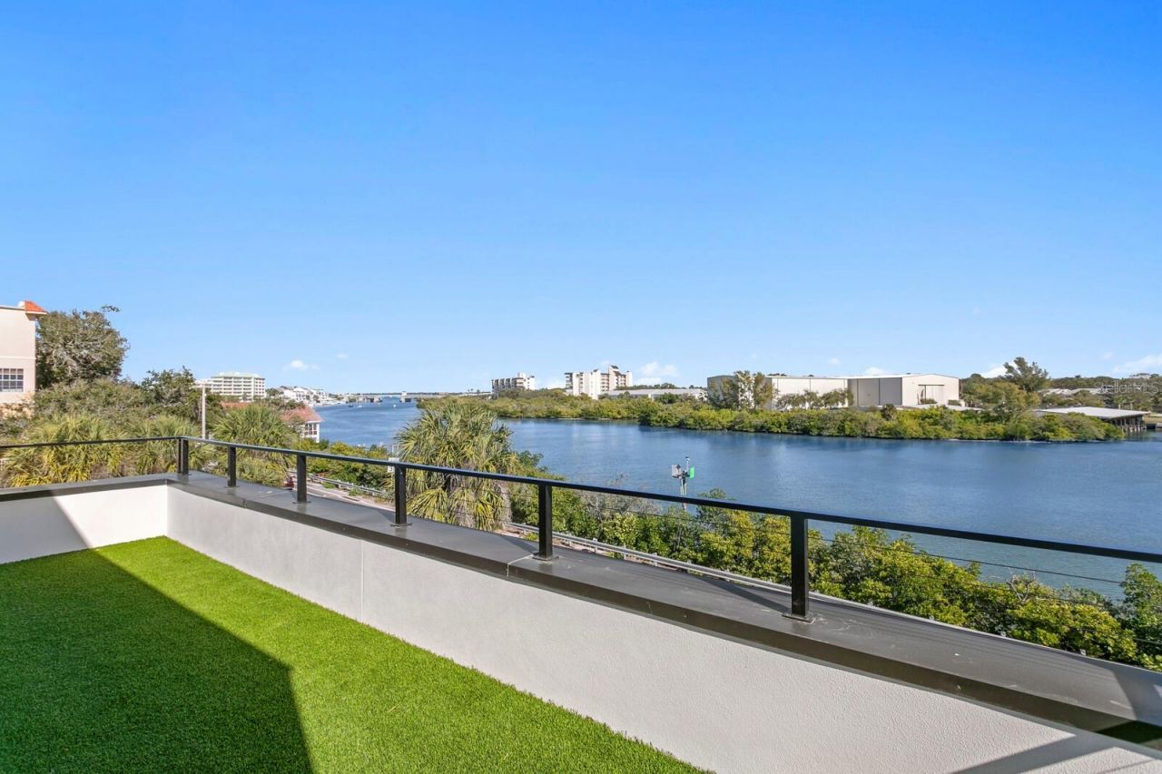 70 Gulf Boulevard, Indian Rocks Beach, FL 33785 Photo