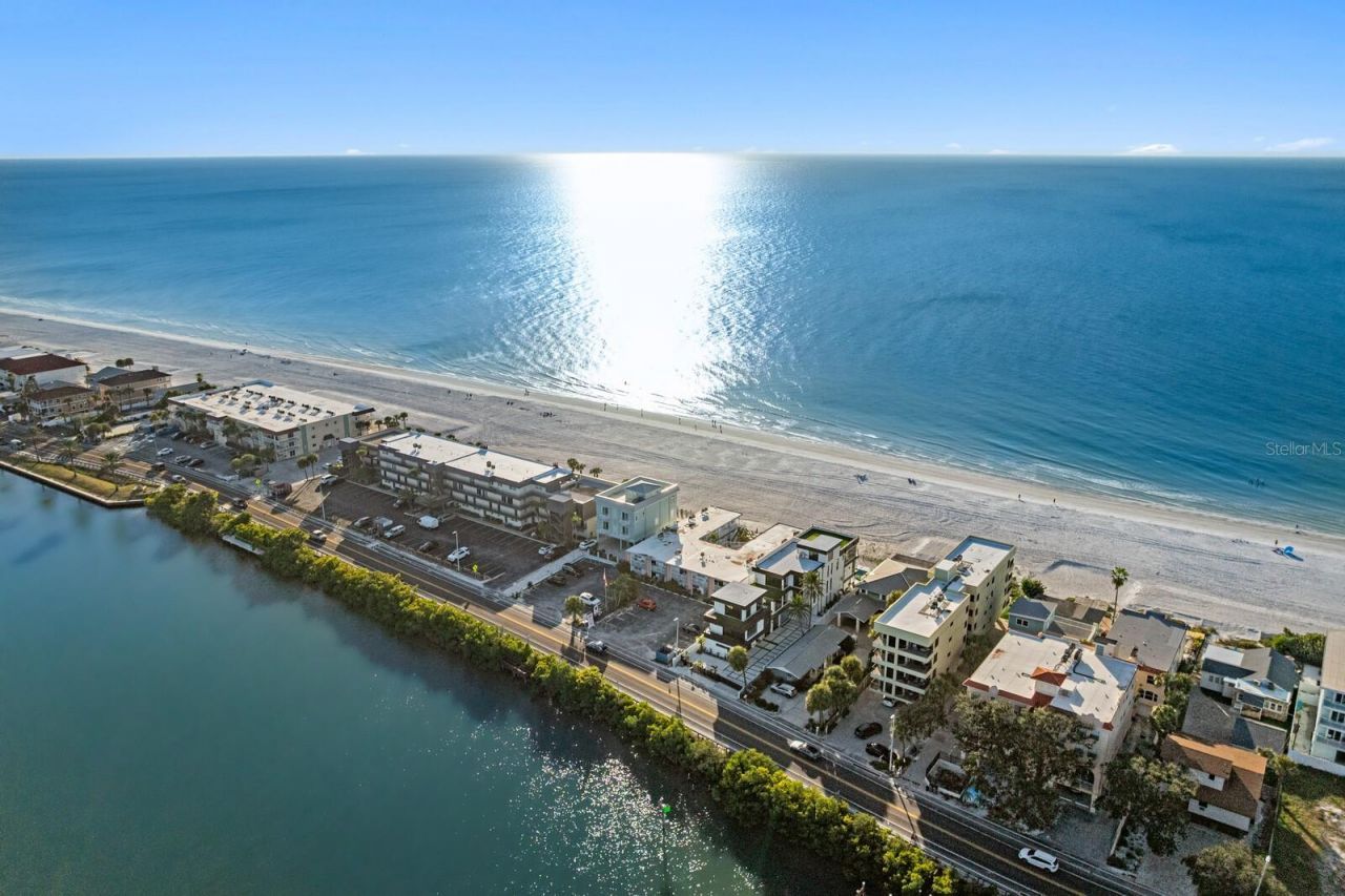 70 Gulf Boulevard, Indian Rocks Beach, FL 33785 Photo