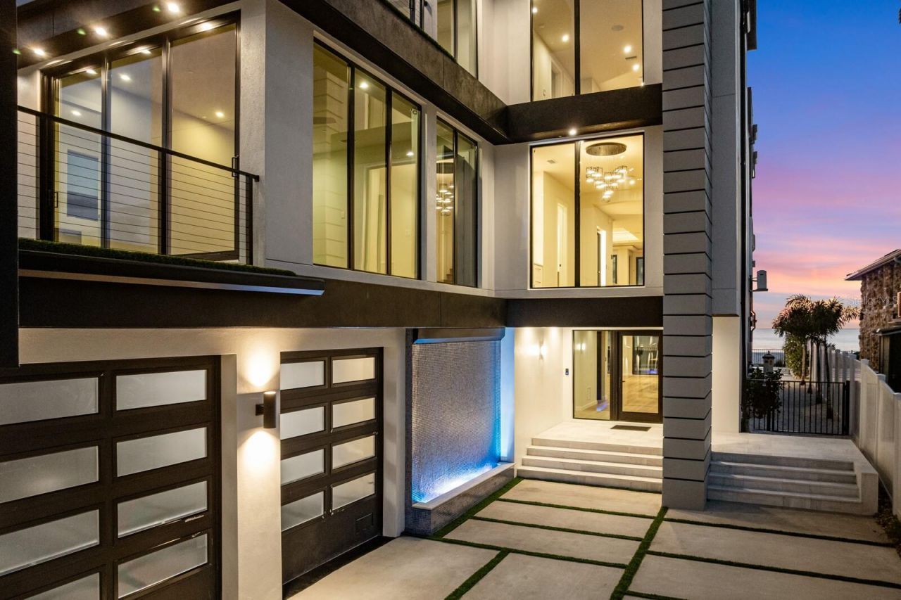 70 Gulf Boulevard, Indian Rocks Beach, FL 33785 Photo