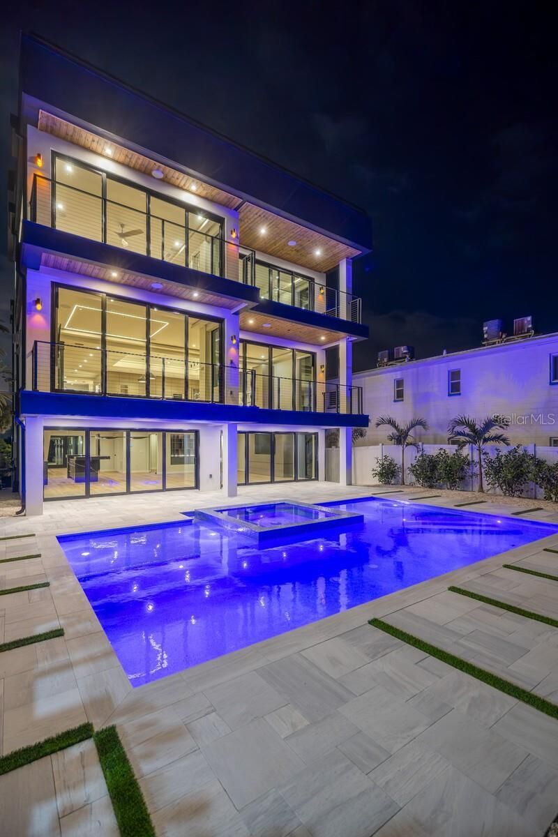 70 Gulf Boulevard, Indian Rocks Beach, FL 33785 Photo