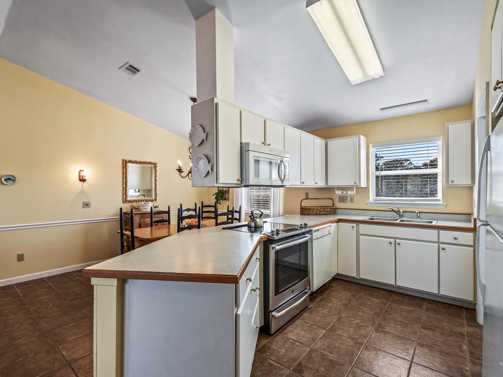 8 Bass Street, Alligator Point, FL 32346 Photo