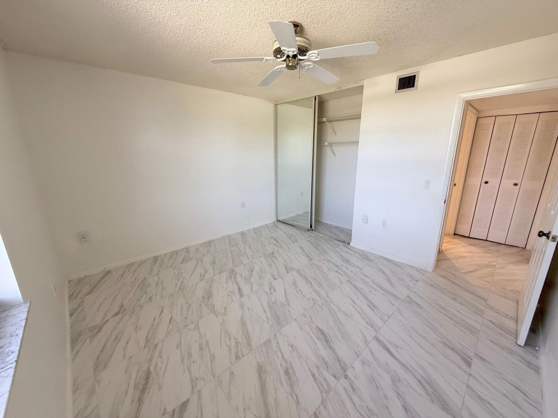 3826 Whitehall Drive, Unit 305, West Palm Beach, FL 33401 Photo