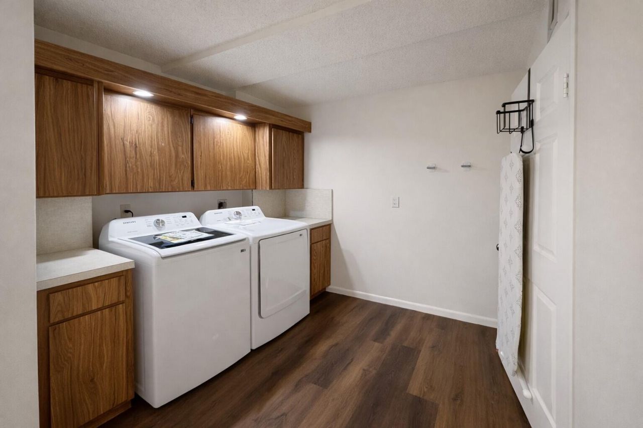 3826 Whitehall Drive, Unit 305, West Palm Beach, FL 33401 Photo