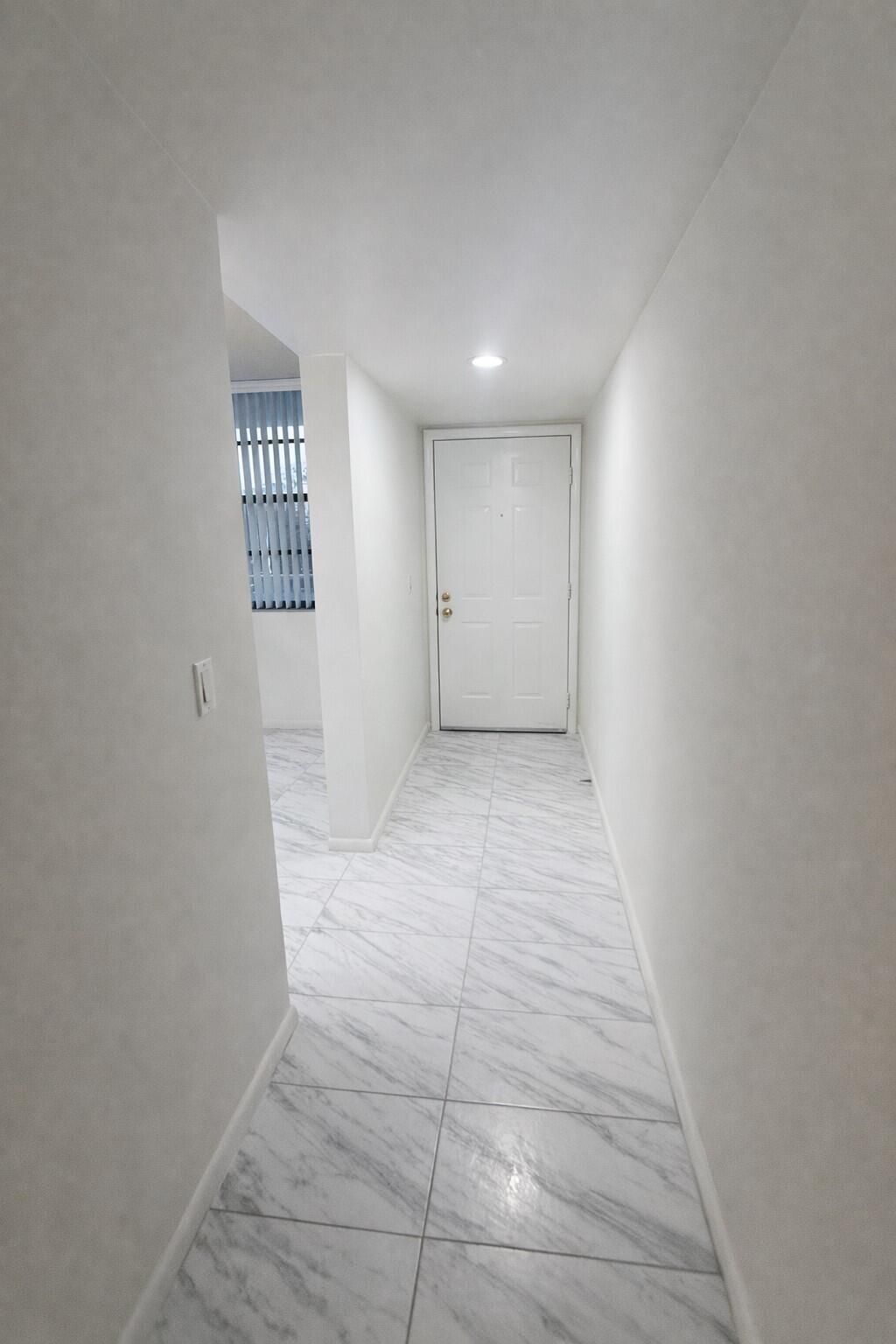 3826 Whitehall Drive, Unit 305, West Palm Beach, FL 33401 Photo