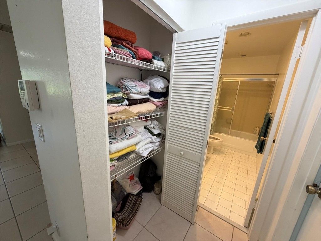 6711 S Parkway Drive, Unit 2-10, Margate, FL 33068 Photo