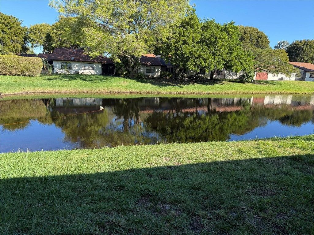 6711 S Parkway Drive, Unit 2-10, Margate, FL 33068 Photo