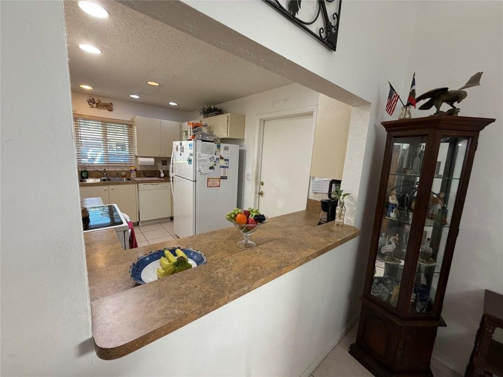 6711 S Parkway Drive, Unit 2-10, Margate, FL 33068 Photo