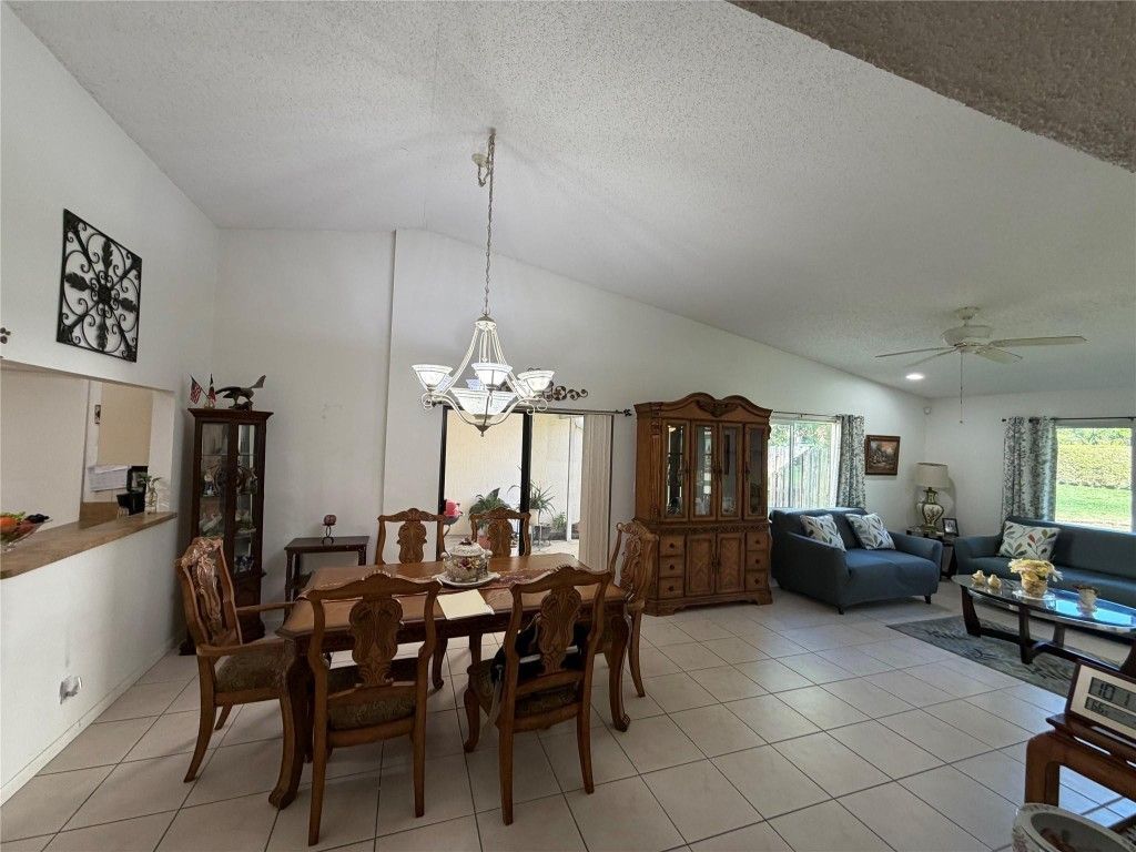 6711 S Parkway Drive, Unit 2-10, Margate, FL 33068 Photo