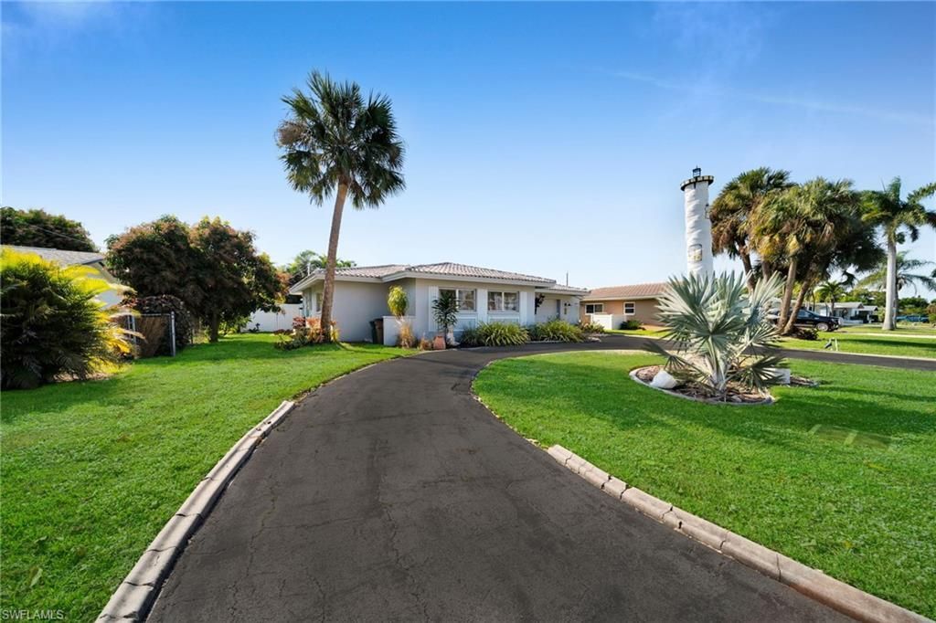 616 El Dorado Pkwy E, Cape Coral, FL 33904 Photo