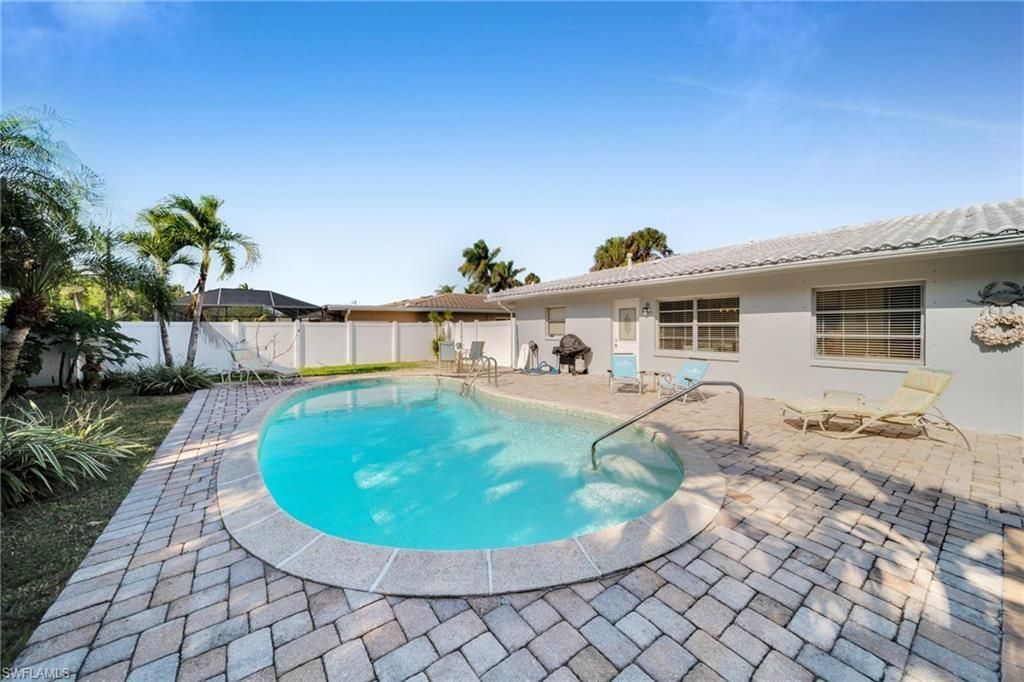 616 El Dorado Pkwy E, Cape Coral, FL 33904 Photo