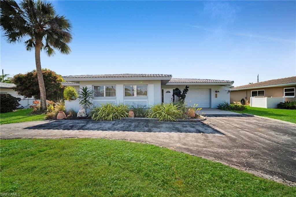 616 El Dorado Pkwy E, Cape Coral, FL 33904 Photo