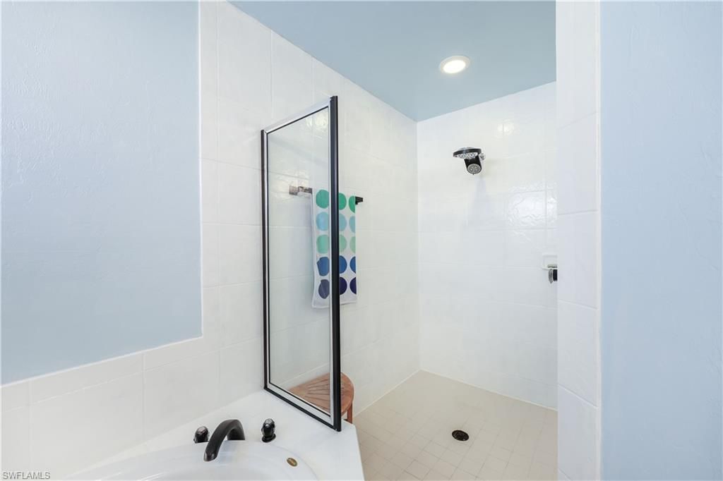 214 NW 25th Ave, Cape Coral, FL 33993 Photo