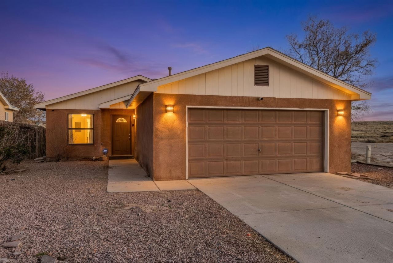 38 Sheba Place, Los Lunas, NM 87031 Main Photo