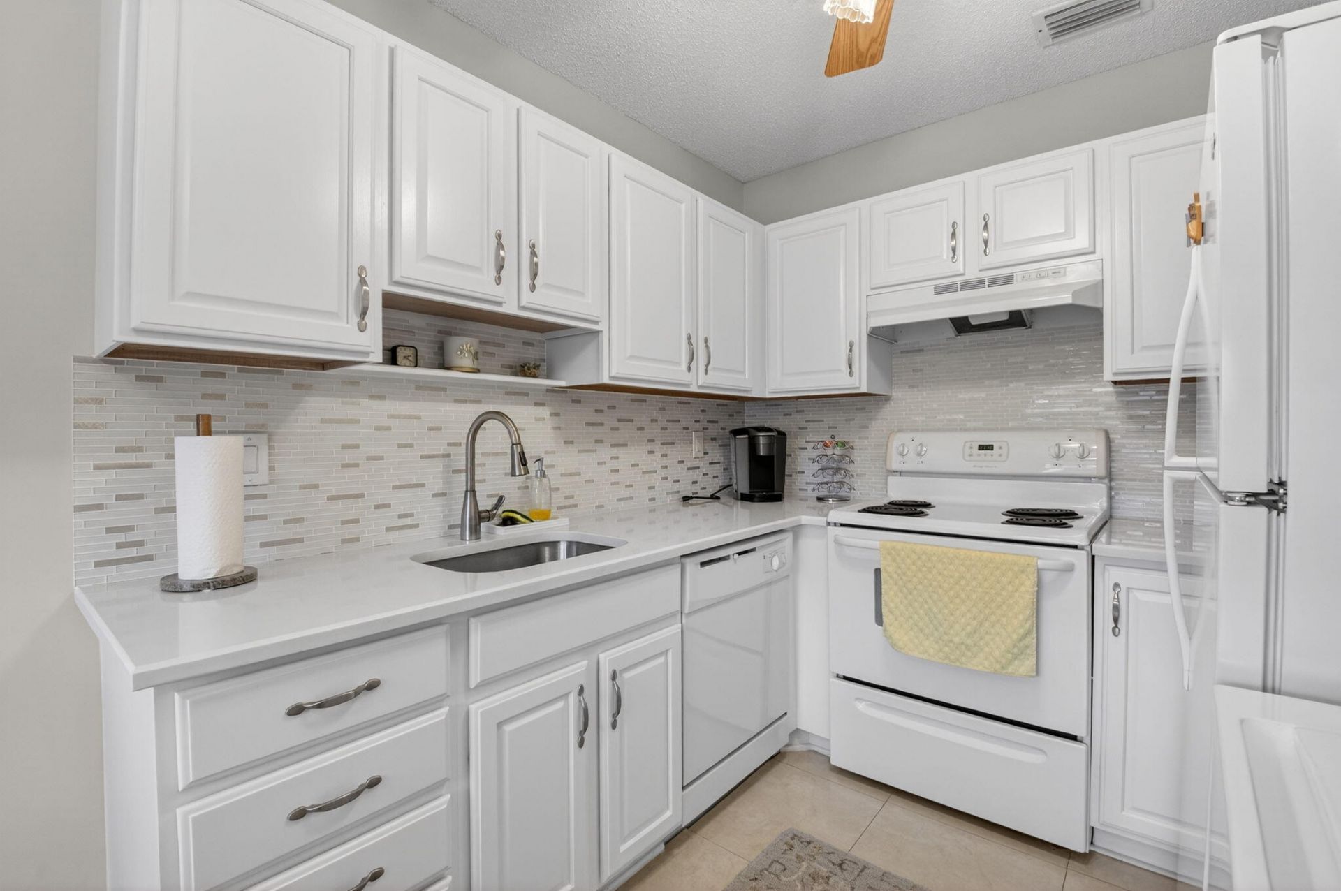 8633 Chevy Chase Drive, Boca Raton, FL 33433 Photo