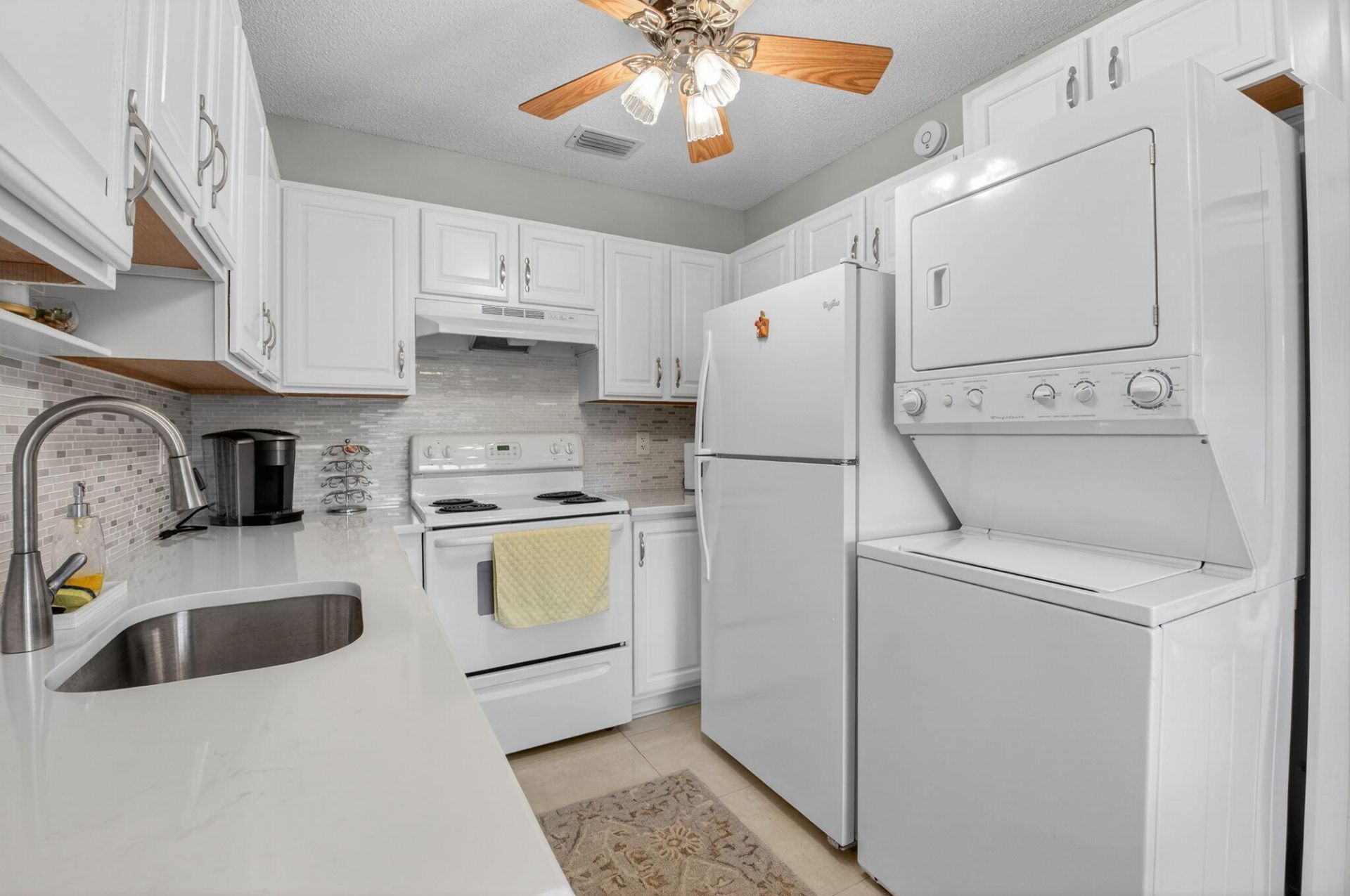 8633 Chevy Chase Drive, Boca Raton, FL 33433 Photo