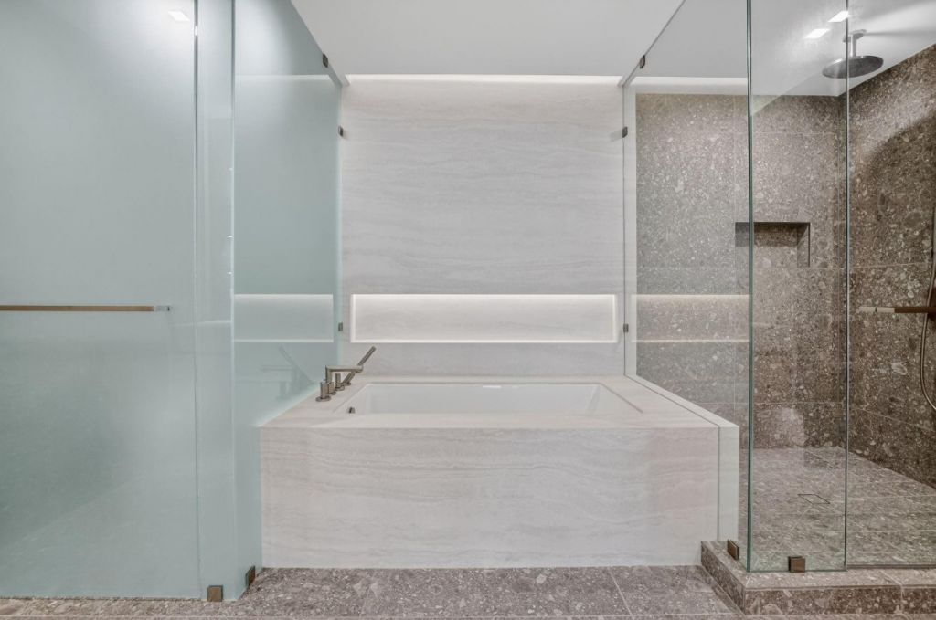 900 N Ocean Boulevard, Unit 1401, Pompano Beach, FL 33062 Photo