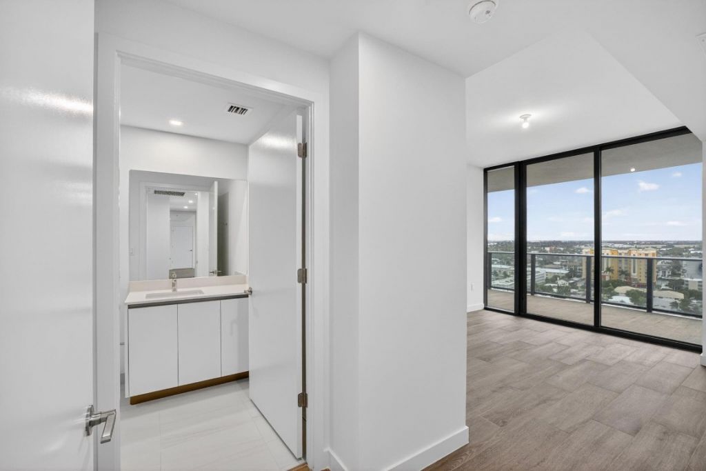 900 N Ocean Boulevard, Unit 1401, Pompano Beach, FL 33062 Photo