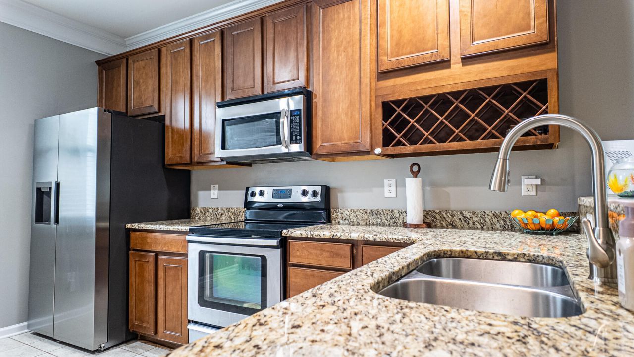 374 Sanctuary Park Drive Photo 17