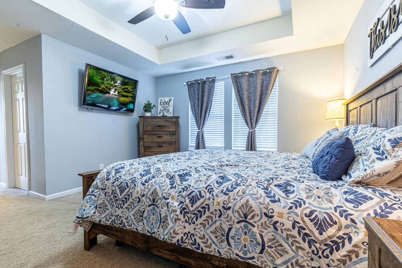 374 Sanctuary Park Drive Photo 29