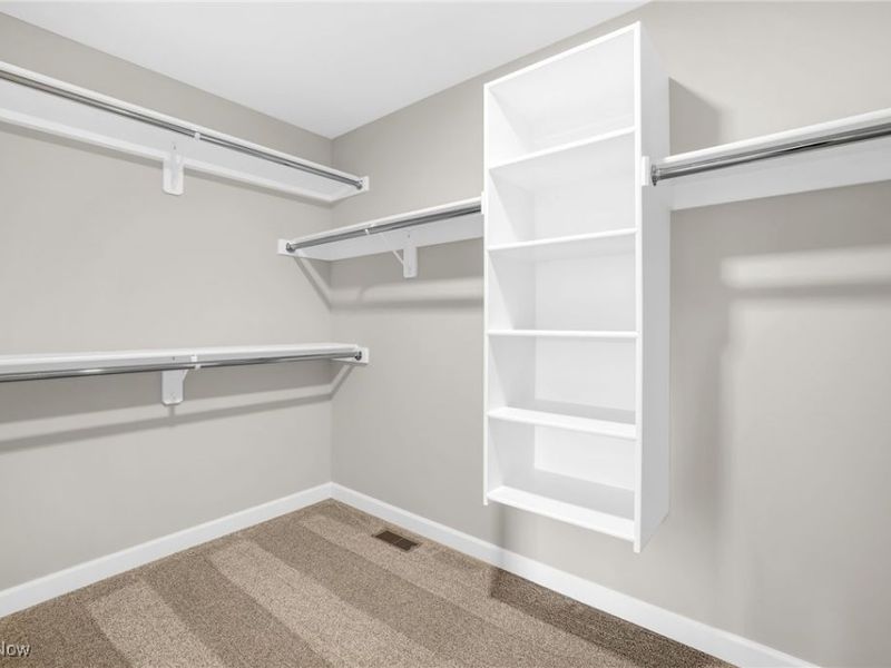 482 Meadow Trail SW, Hartville, OH 44632 Photo 25