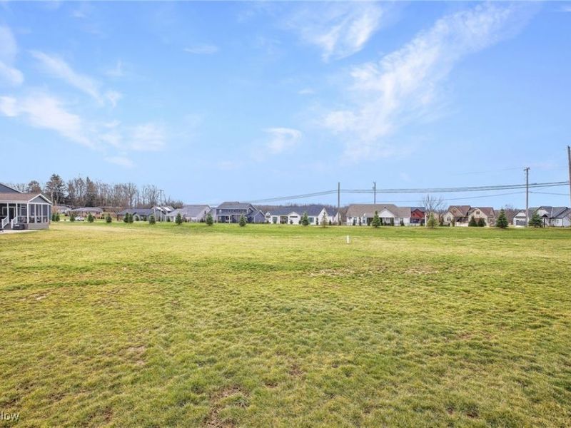 482 Meadow Trail SW, Hartville, OH 44632 Photo 28