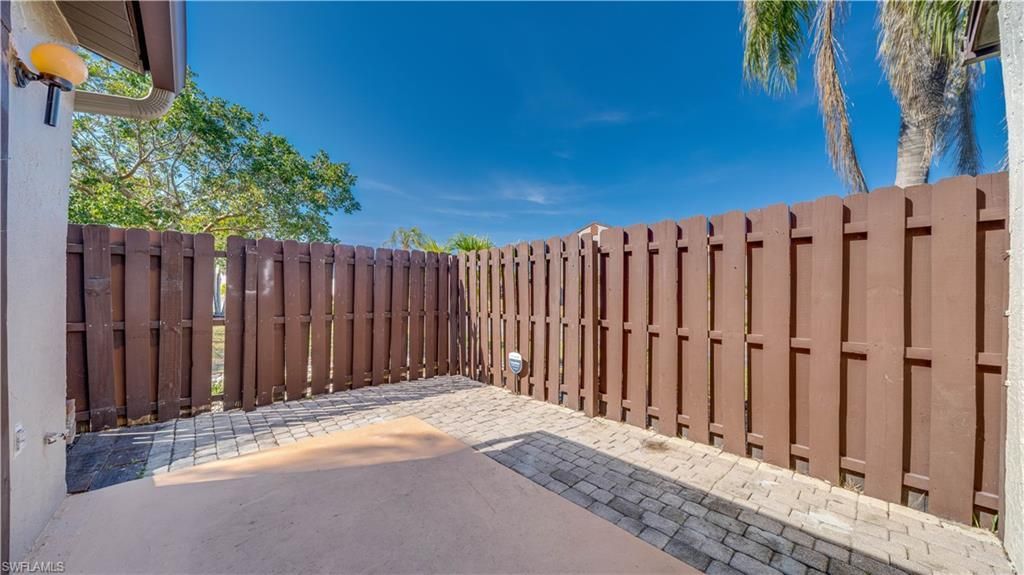 8867 Somerset Blvd, Fort Myers, FL 33919 Photo