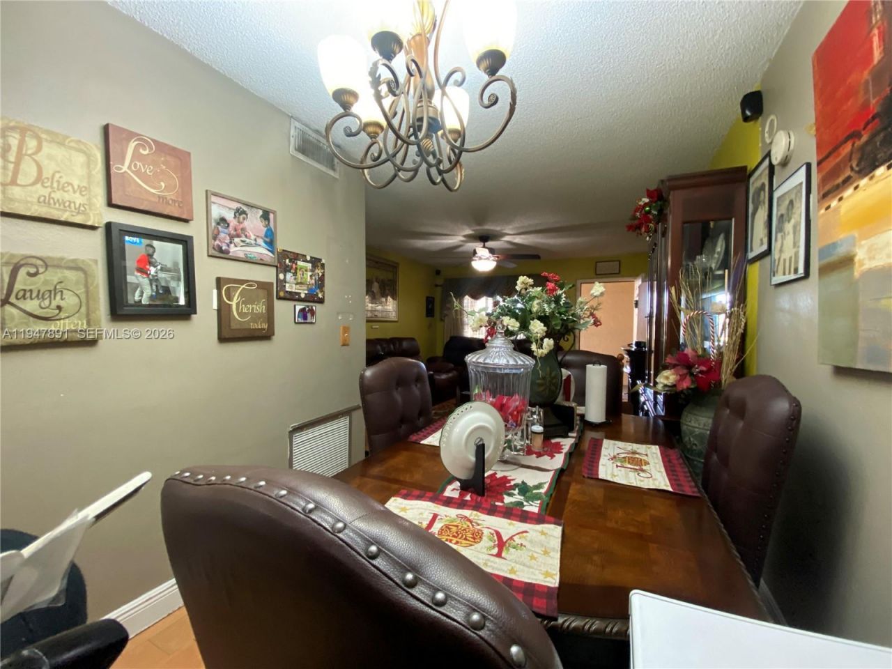 2412 NW 39th Way, Unit 101, Lauderdale Lakes, FL 33311 Photo