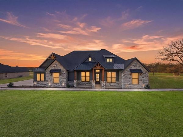 195 Rio Rancho Drive, Decatur, TX 76234