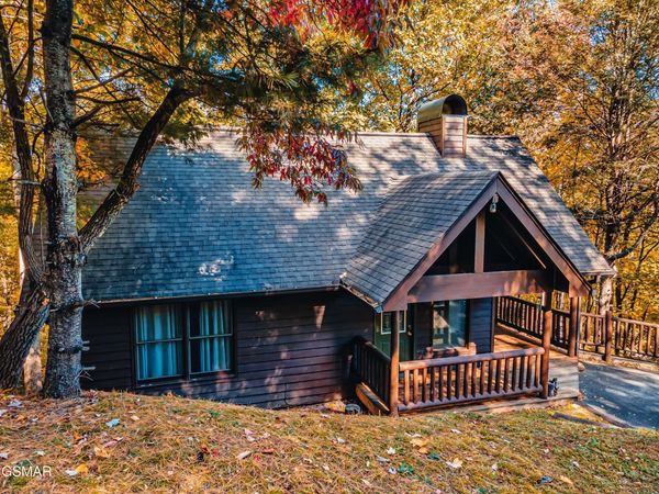 4328 Parkside Village Drive, Sevierville, TN 37862