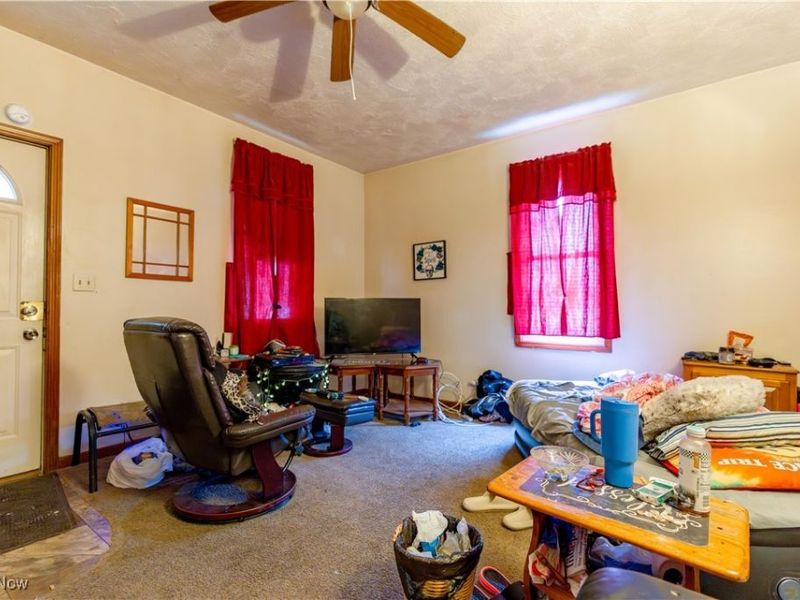 1425 5th Street NE, Canton, OH 44704 Photo 3