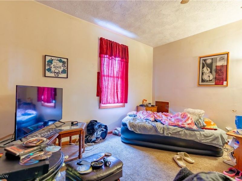 1425 5th Street NE, Canton, OH 44704 Photo 4