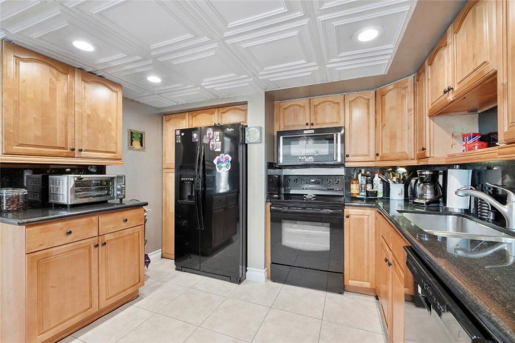 565 NW 98th Avenue, Unit 565, Plantation, FL 33324 Photo