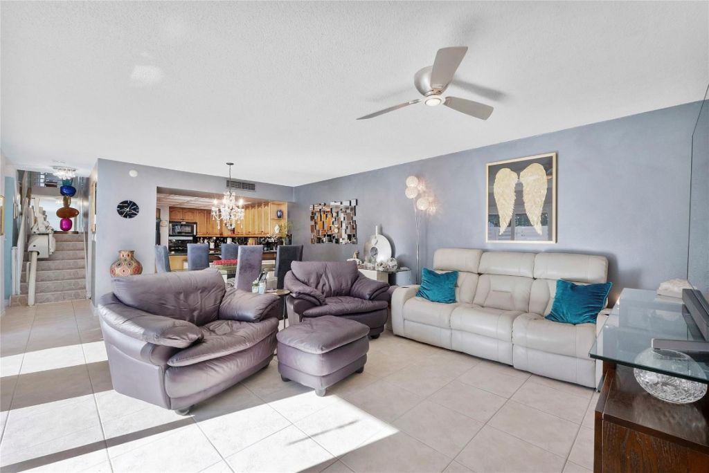 565 NW 98th Avenue, Unit 565, Plantation, FL 33324 Photo