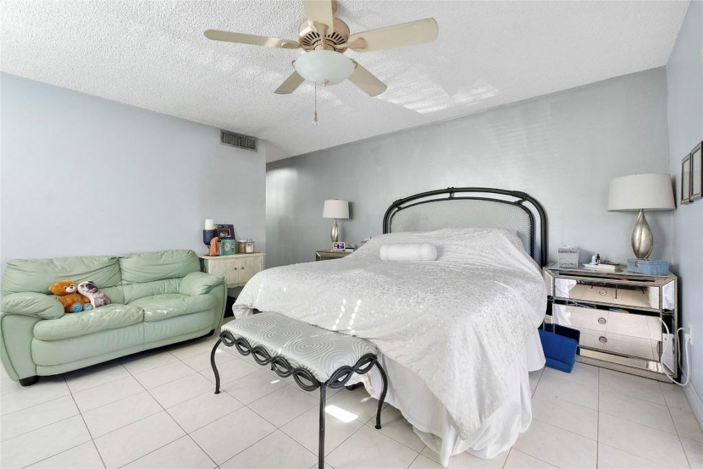 565 NW 98th Avenue, Unit 565, Plantation, FL 33324 Photo