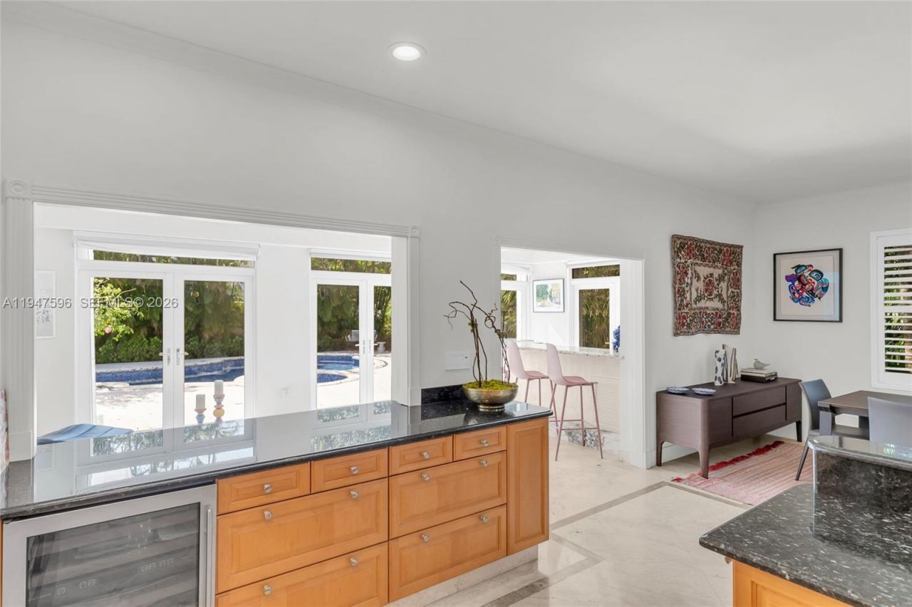 5794 SW 76th Ter , South Miami, FL 33143 Photo