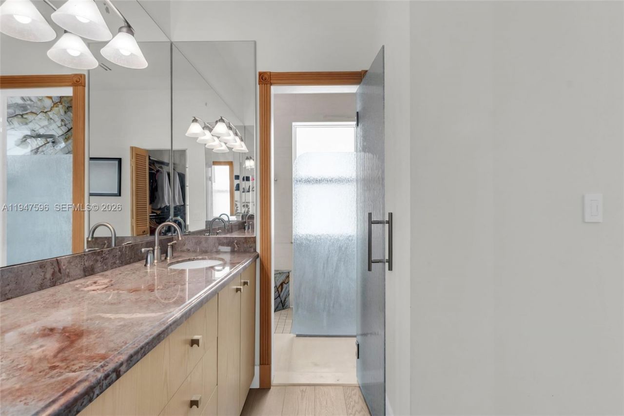 5794 SW 76th Ter , South Miami, FL 33143 Photo