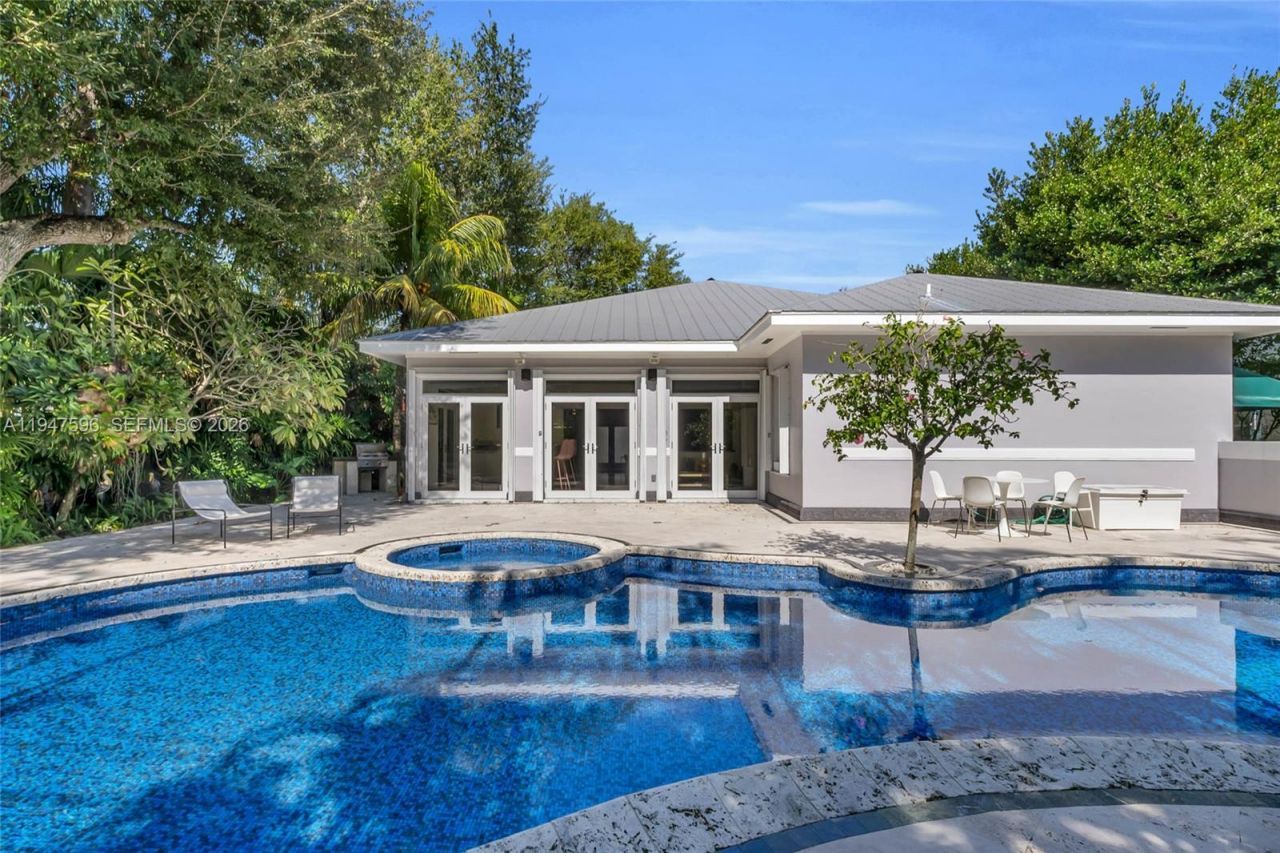 5794 SW 76th Ter, South Miami, FL 33143 Photo