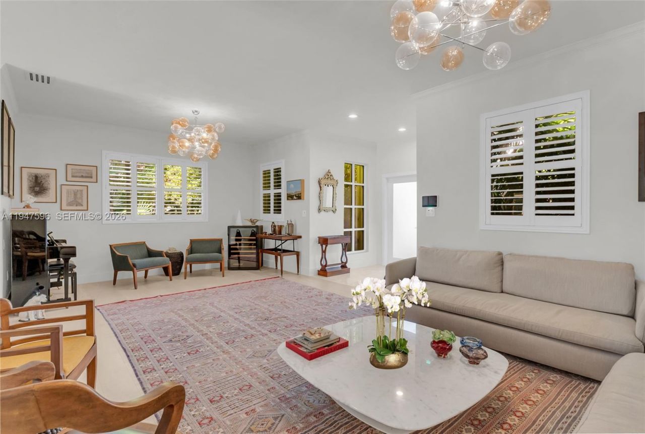 5794 SW 76th Ter, South Miami, FL 33143 Photo