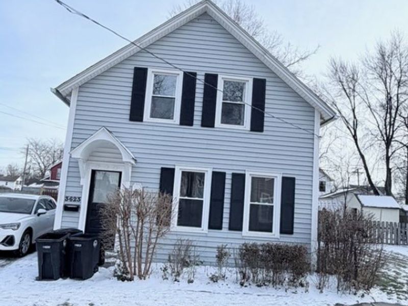 3623 Siam Avenue, Cleveland, OH 44113 Photo 1