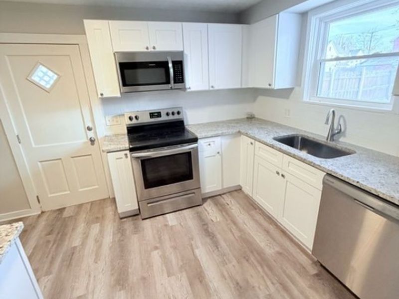 3623 Siam Avenue, Cleveland, OH 44113 Photo 15